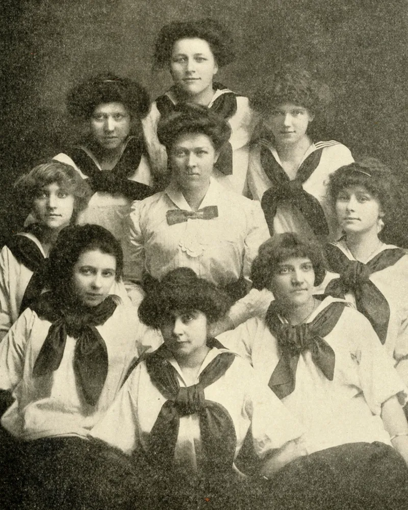 Women's Basketball, 1912