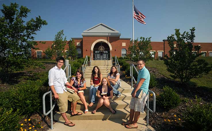 Students outside of IUP at Northpointe