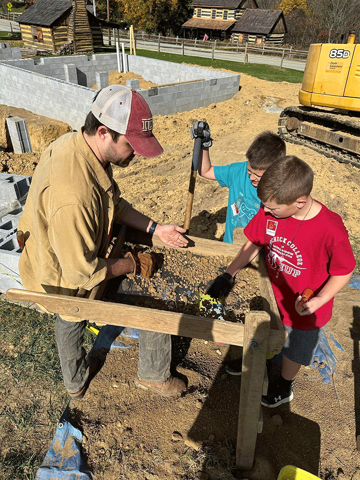 IUP Student and volunteer screening at Historic Hannas Town