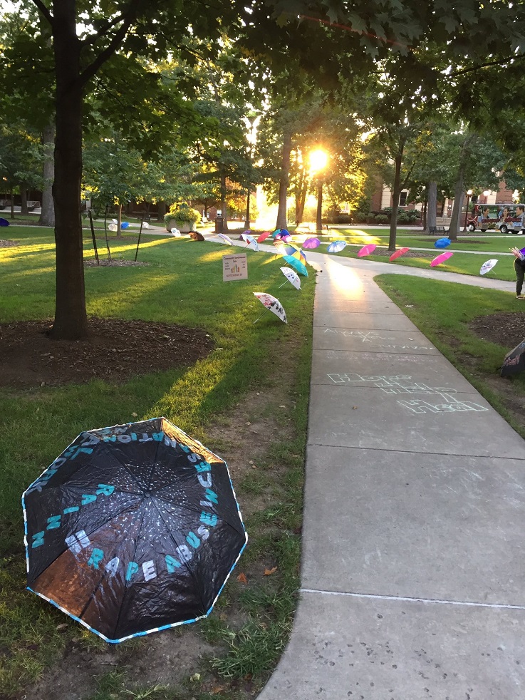 photo of umbrellas in the Oak Grove for RAINN Day