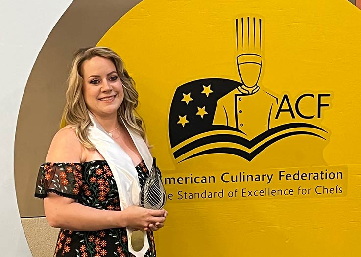 Chef Erin Reed with her award